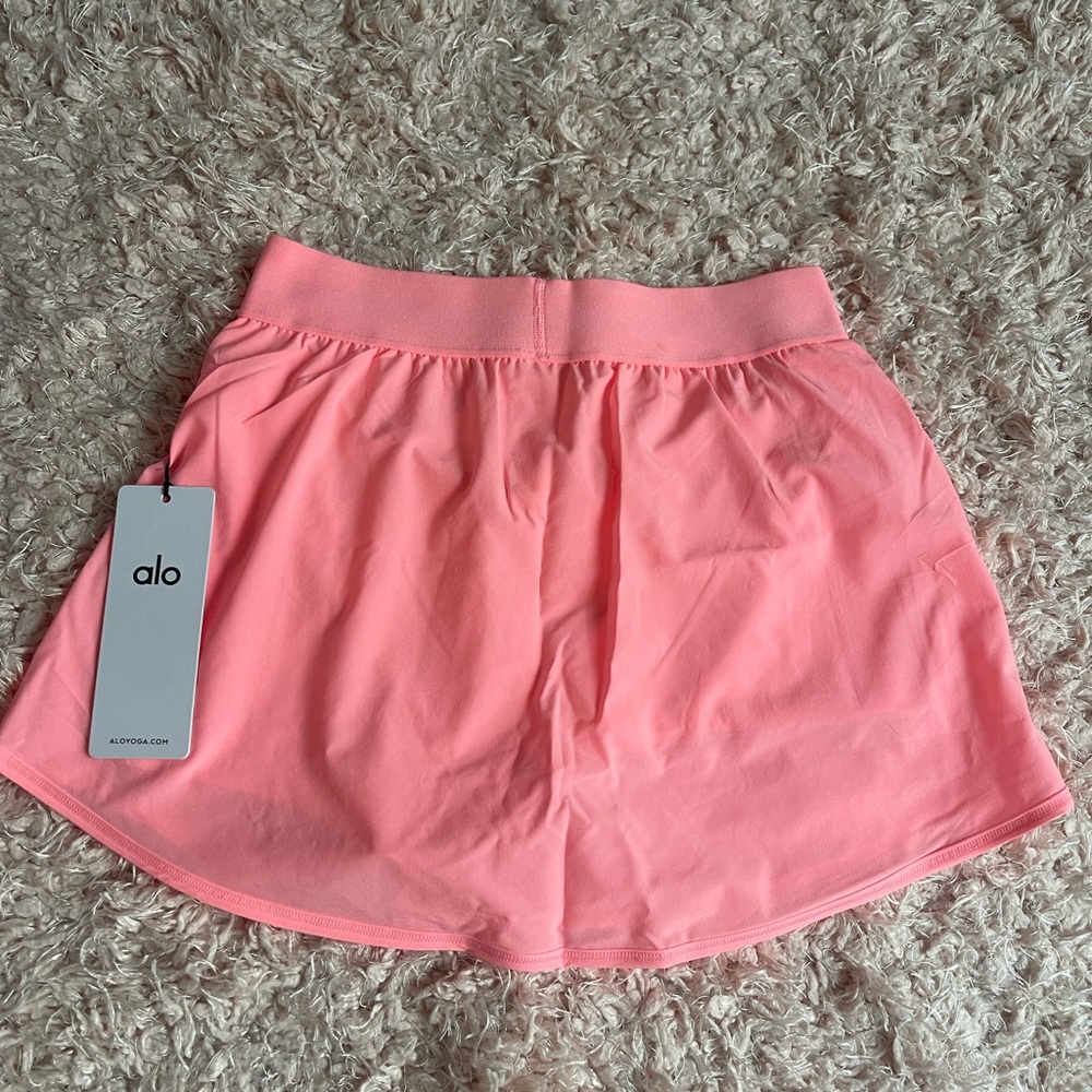 Brand new Alo neon bubblegum skirt size medium - Picture 2 of 3